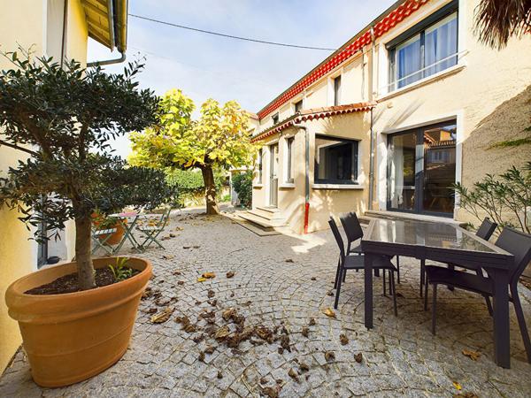 MAISON AVEC BIENS INDEPENDANTS SUR PARCELLE 378M² BEAUMONT LES VALENCE