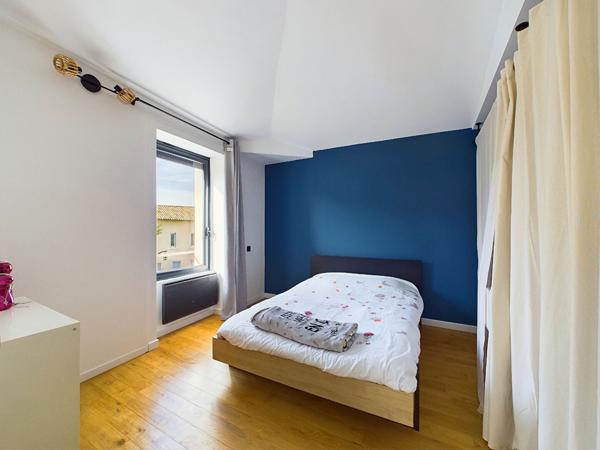 MAISON AVEC BIENS INDEPENDANTS SUR PARCELLE 378M² BEAUMONT LES VALENCE