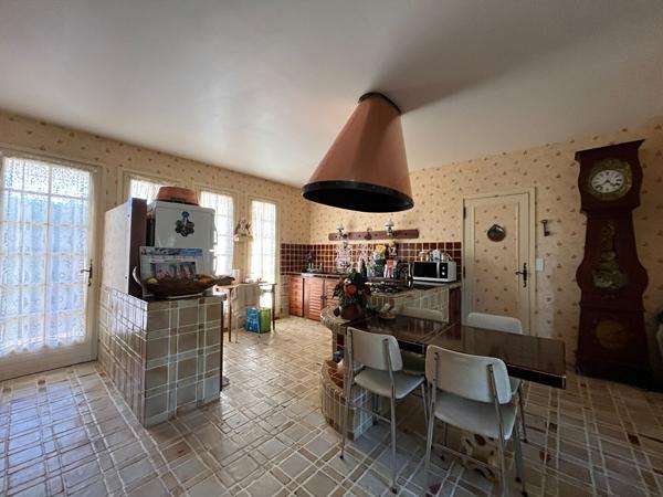 Maison d'architecte 1970 - la Rémigeasse 284 m² habitables 10 pièces