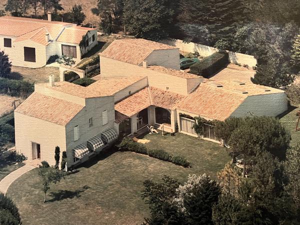 Maison d'architecte 1970 - la Rémigeasse 284 m² habitables 10 pièces