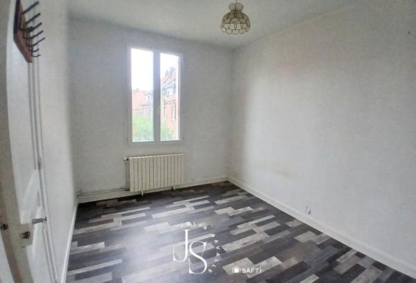 Opportunité à saisir : maison avec garage dans un quartier très demandé