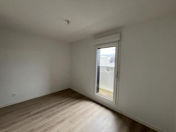 Appartement à louer 1 280 € CC Villenave-d'Ornon 4 p 85 m² DPE C