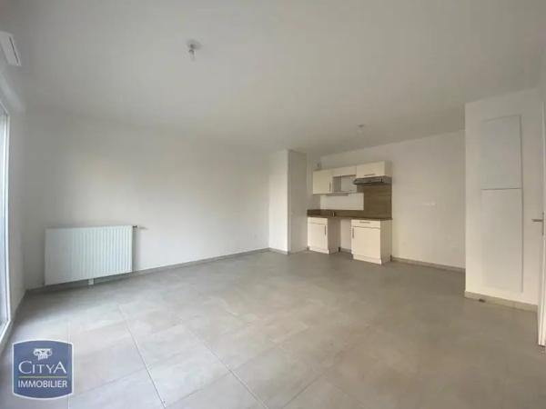 Appartement à louer 2 pièces 44.33m² Lucé (28110)
