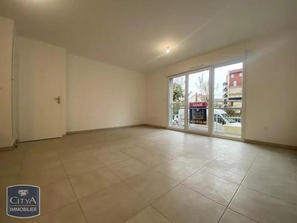 Appartement à louer 2 pièces 44.33m² Lucé (28110)