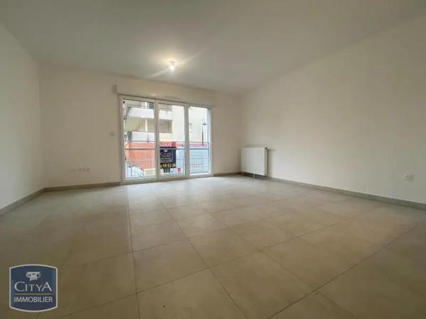 Appartement à louer 2 pièces 44.33m² Lucé (28110)