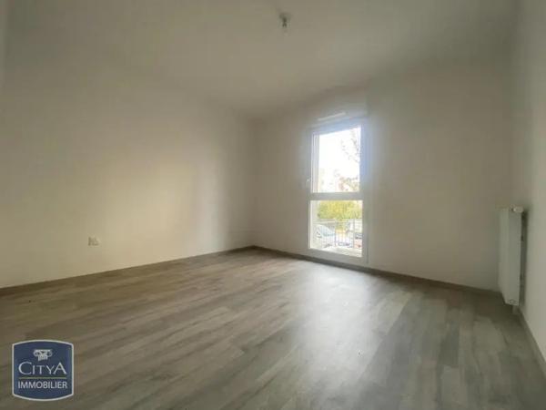 Appartement à louer 2 pièces 44.33m² Lucé (28110)