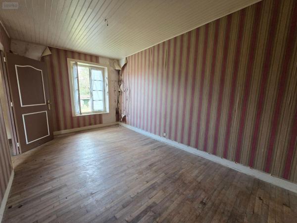 Maison à restaurer à vendre à Saint-Laurent-sur-Gorre en Haute-Vienne (87310), ref : 87006/1254   
CUBES