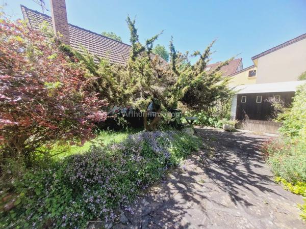 Vente                                                      Maison
                        
                     3 pièces                      65 m2                     à Clamart