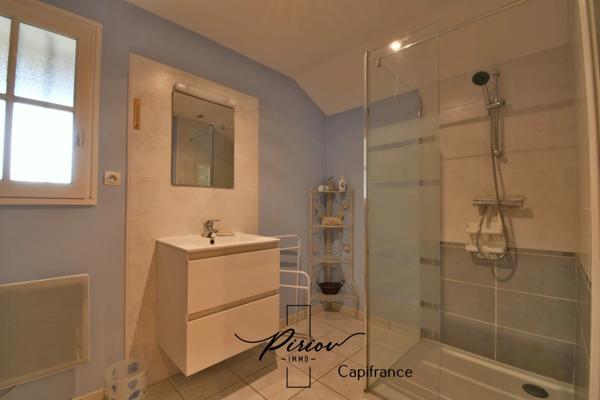 Propriété au charme de l'ancien - comprenant 2 gîtes - dépendances