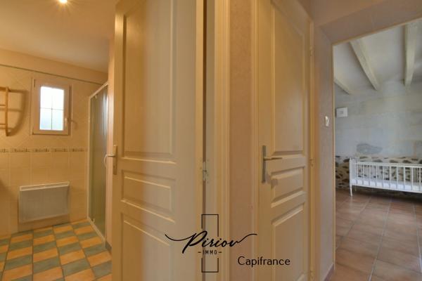 Propriété au charme de l'ancien - comprenant 2 gîtes - dépendances