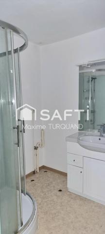 Immeuble comprenant 3 logements.