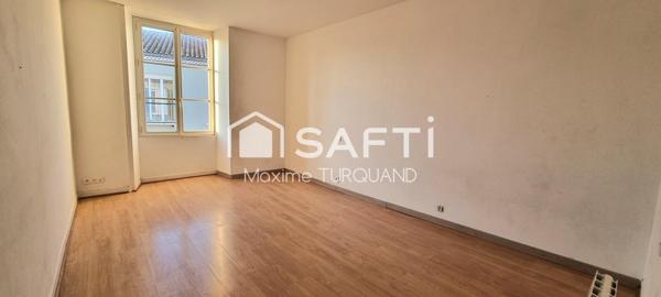 Immeuble comprenant 3 logements.