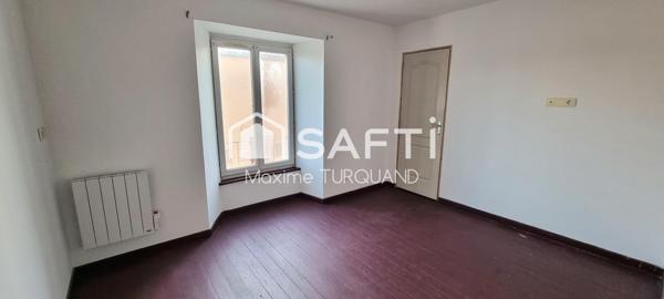 Immeuble comprenant 3 logements.