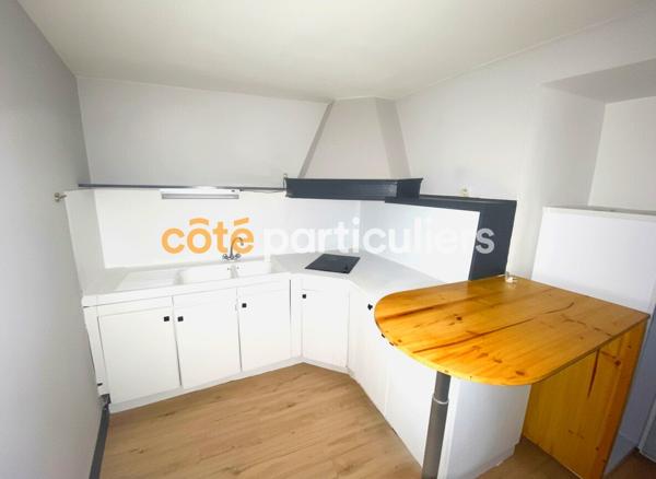Vente
                Appartement40,34 m² - 1 Pièce -
                    POITIERS (86000)