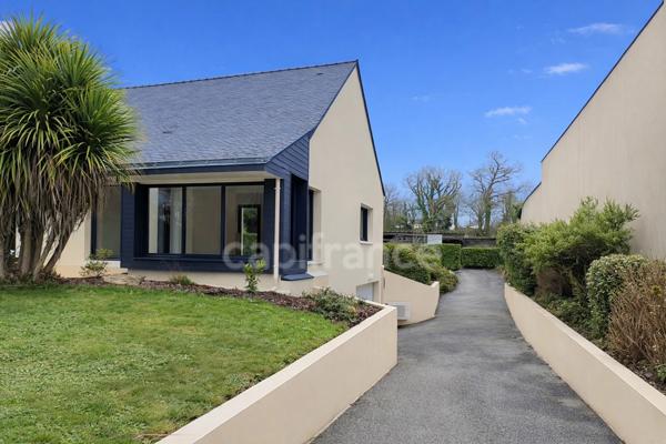 GOURIN (56) – Maison à vendre : 5 pièces, 122 m² habitables, garage, atelier, terrain de 815 m².