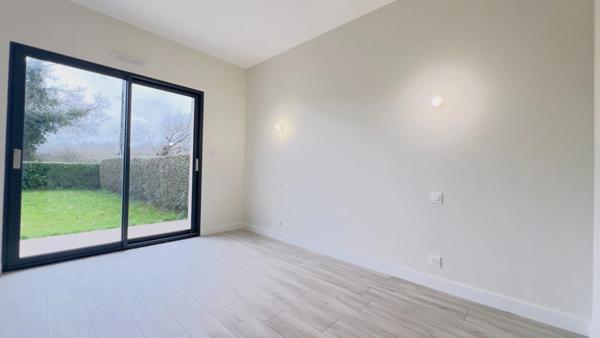 GOURIN (56) – Maison à vendre : 5 pièces, 122 m² habitables, garage, atelier, terrain de 815 m².