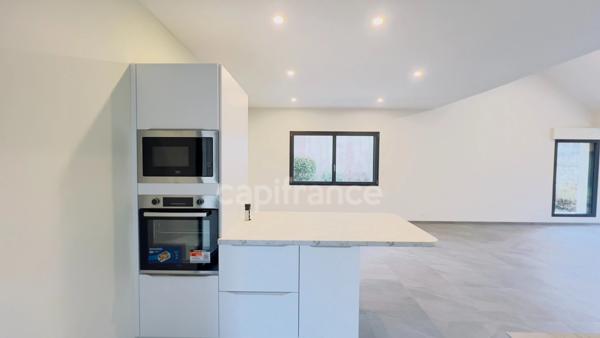 GOURIN (56) – Maison à vendre : 5 pièces, 122 m² habitables, garage, atelier, terrain de 815 m².