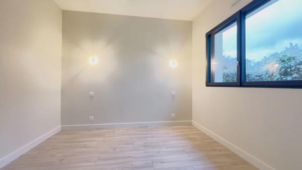 GOURIN (56) – Maison à vendre : 5 pièces, 122 m² habitables, garage, atelier, terrain de 815 m².