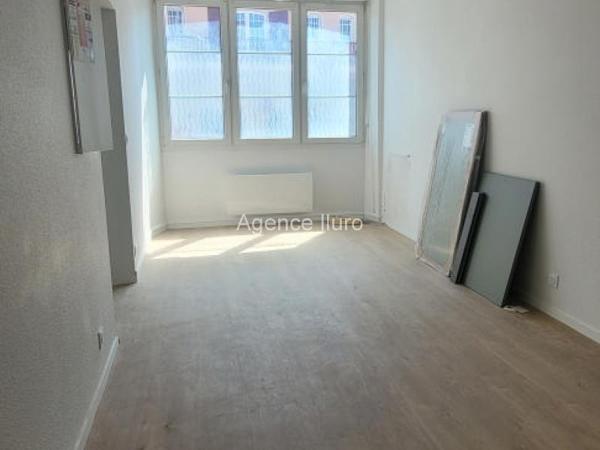 Location non meublée - T2 - Oloron-sainte-marie - Réf.:205295 Appartement T2 refait à neuf – Quartier Notre-Dame.