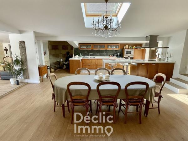 Vente maison Latresne, 275m² 9600m² 9 pièces 1 185 000€ Page /fr/detail.htm