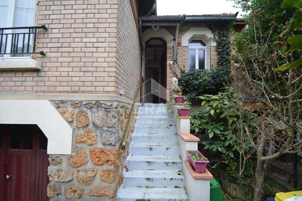 Maison Colombes 2 pièce(s) 52 m2
