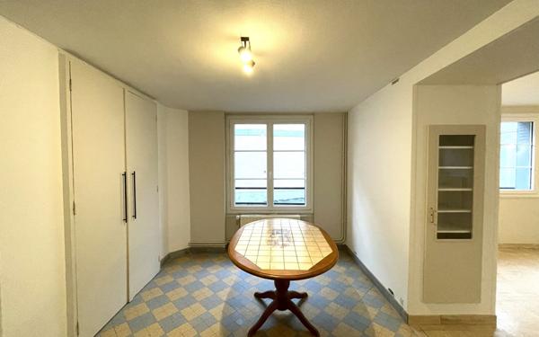 Immeuble à vendre    12 pièces • 286 m2 Nanteuil-le-Haudouin