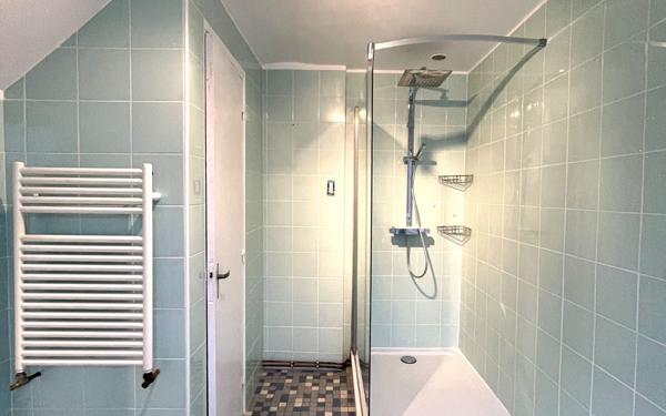 Immeuble à vendre    12 pièces • 286 m2 Nanteuil-le-Haudouin