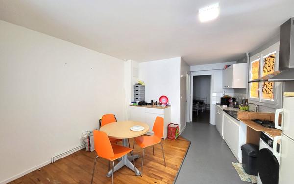 Immeuble à vendre    12 pièces • 286 m2 Nanteuil-le-Haudouin