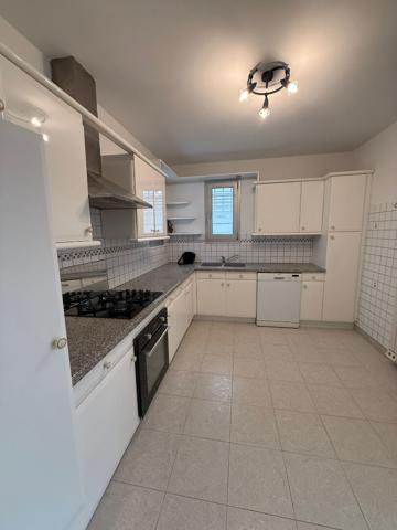 MAISON AVEC 3 CHAMBRES ET JARDIN 13710 FUVEAU