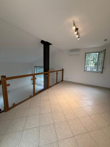 MAISON AVEC 3 CHAMBRES ET JARDIN 13710 FUVEAU