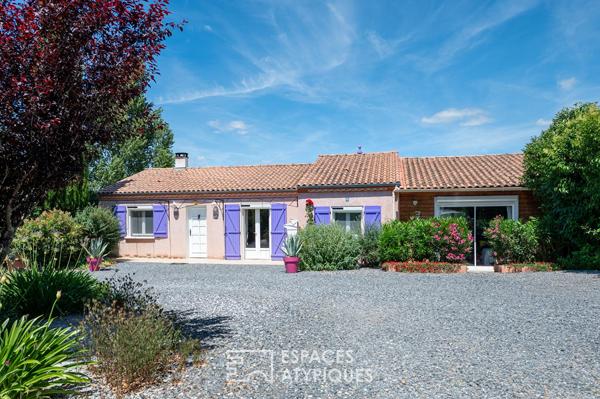 Plain-pied provençal avec piscine et dépendances sur les hauteurs de Castres