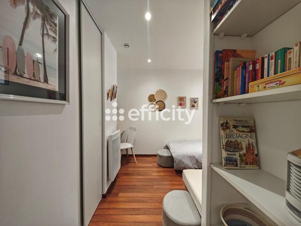 Appartement
         3 pièces
        - 43 m² Exclusivité 164 000 € *