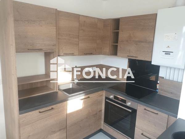 Location Appartement 3 pièces 68.89 m² - 57 RUE PAUL LANGEVIN Echirolles 38130