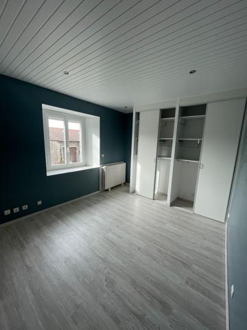 MAISON 3 CHAMBRES + terrain + grange