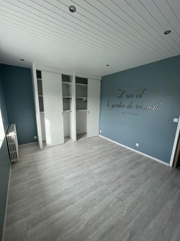 MAISON 3 CHAMBRES + terrain + grange