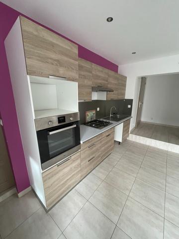 MAISON 3 CHAMBRES + terrain + grange