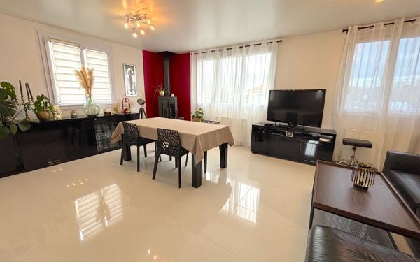 Maison à vendre    3 pièces • 70 m2 Évry