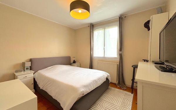 Maison à vendre    3 pièces • 70 m2 Évry