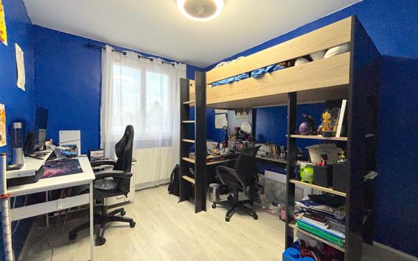 Maison à vendre    3 pièces • 70 m2 Évry