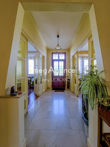 Maison à Chartres, 28000 - 7 pièces 180m²