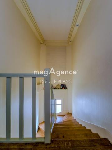 Maison à Chartres, 28000 - 7 pièces 180m²