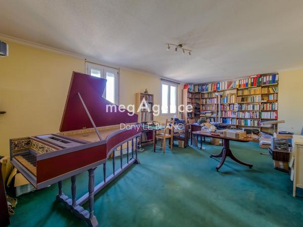 Maison à Chartres, 28000 - 7 pièces 180m²