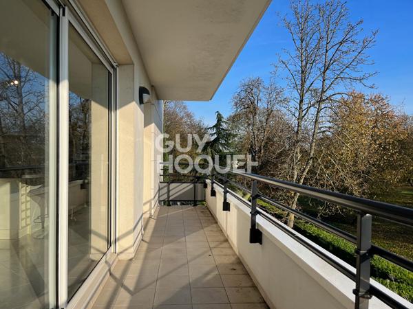 LOCATION : appartement F3 (80 m²) à MORANGIS