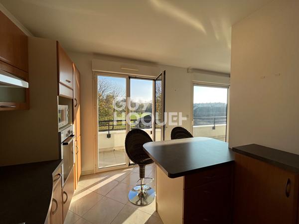 LOCATION : appartement F3 (80 m²) à MORANGIS