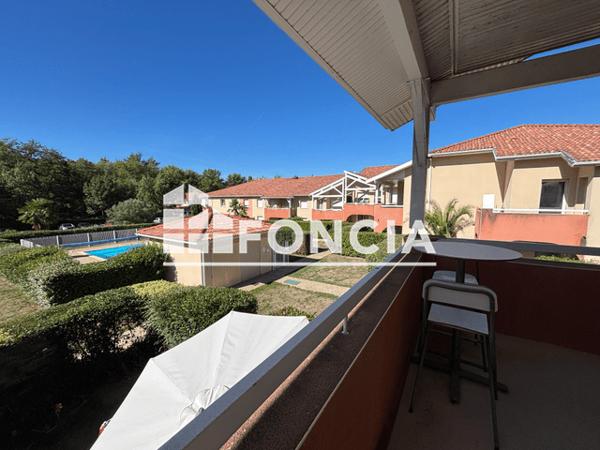 Location Appartement meublé 3 pièces 53.57 m² - 74 74BIS CHEMIN GUILHEM Pau 64000