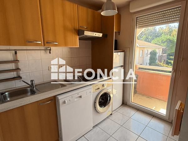 Location Appartement meublé 3 pièces 53.57 m² - 74 74BIS CHEMIN GUILHEM Pau 64000