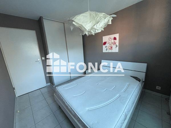 Location Appartement meublé 3 pièces 53.57 m² - 74 74BIS CHEMIN GUILHEM Pau 64000