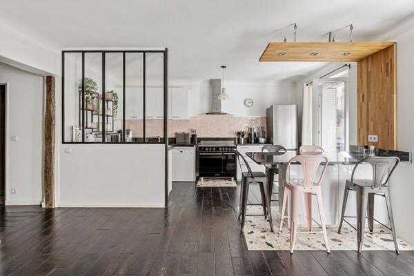Appartement Canal Saint Martin/Rue Beaurepaire - 2 chambres, 86m²