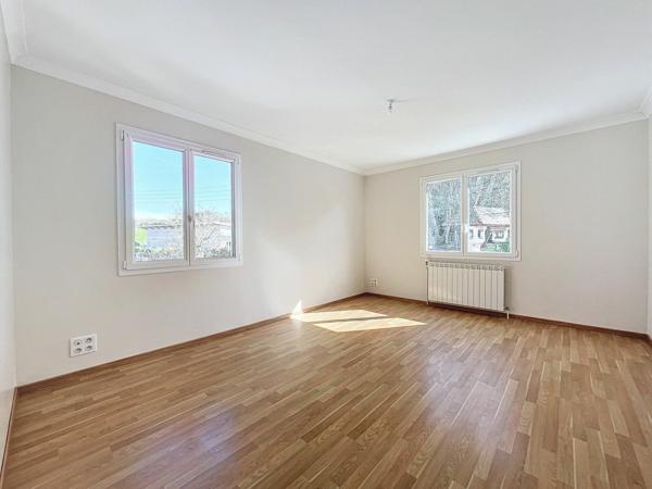 Maison à vendre    5 pièces •  Boucau