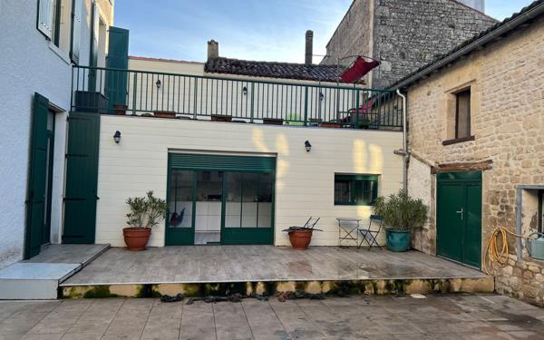 Maison à vendre    6 pièces • 194 m2 Aulnay